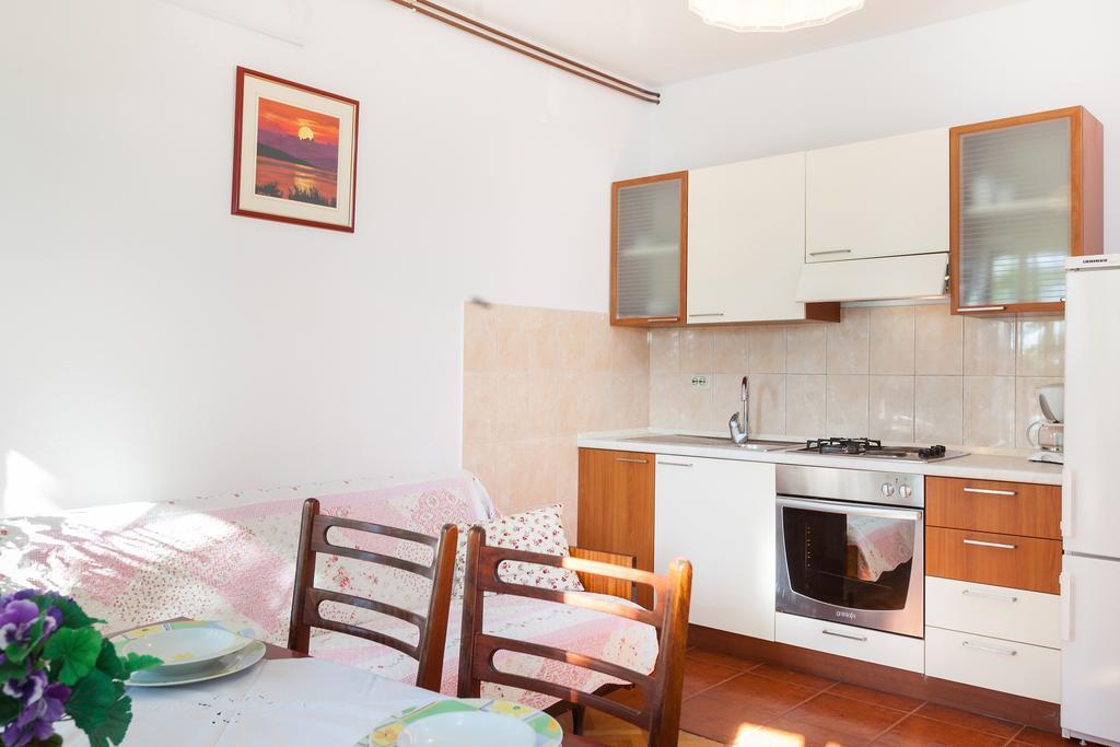 Apartments Teo Podgora Pokoj fotografie