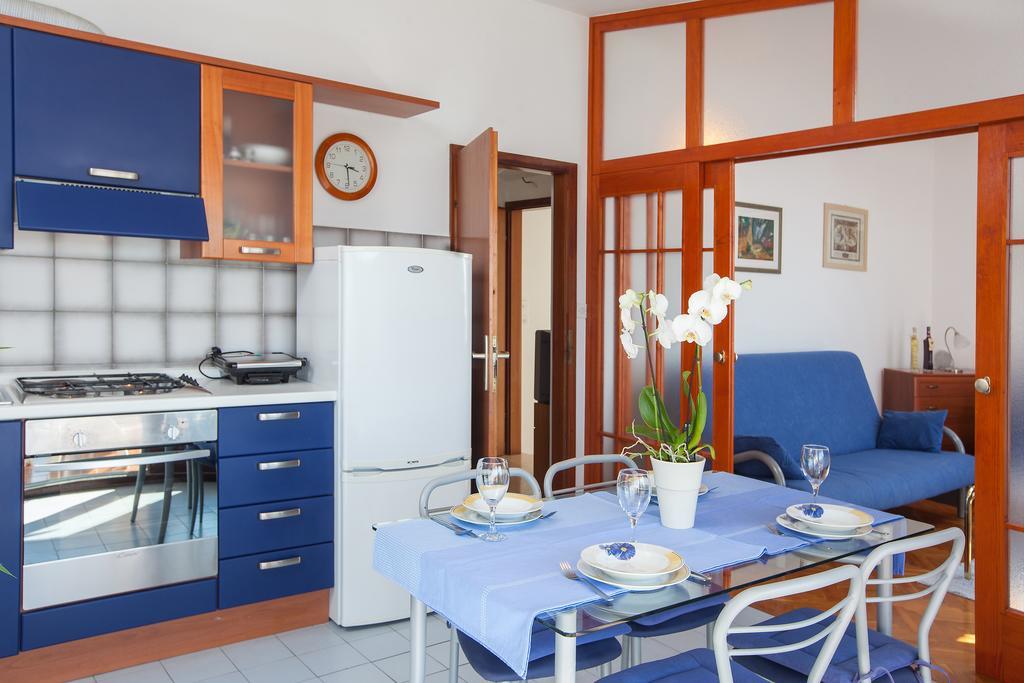 Apartments Teo Podgora Pokoj fotografie