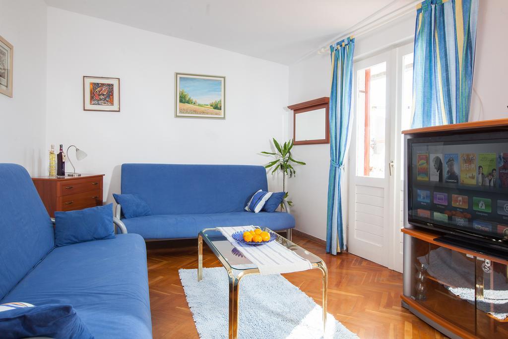 Apartments Teo Podgora Pokoj fotografie